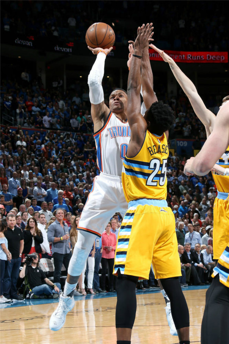 言自己的目 言自己的目